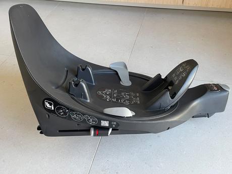 Vajíčko cybex cloud t i-size so základňou, cybex