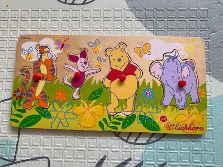 Drevená vkladačka macko pu pooh, 