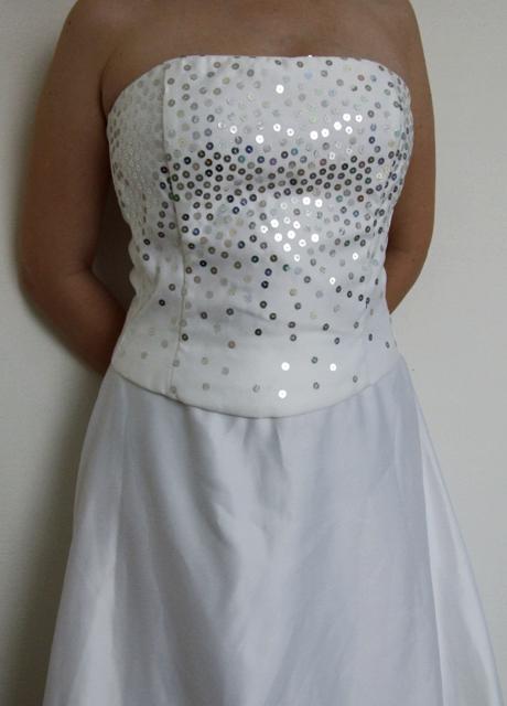 Spoločenské šaty, 40