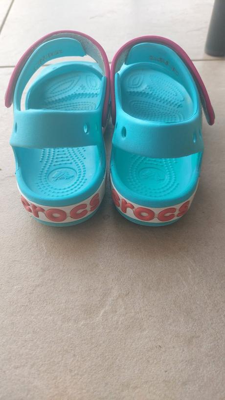 Sandále j1, crocs,32