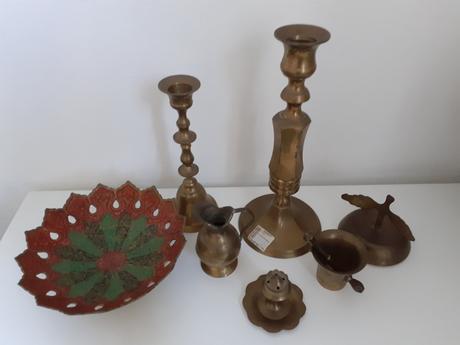 Mosadzny riad, predmety,