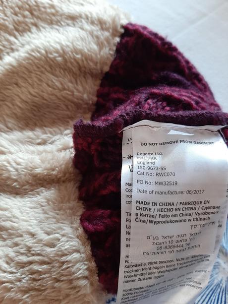 Hrubá čiapka regatta s vrkočmi, regatta