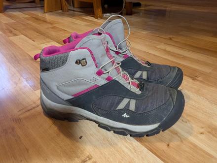 Turistické topánky, quechua,37