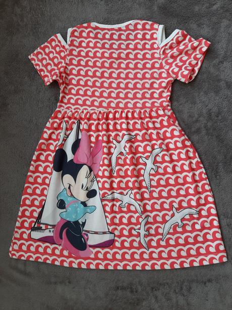 Chutné šatky s odhalenými plieckami 116, 116