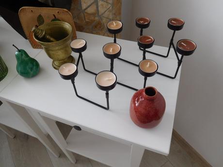 Chalupárske dekorácie, keramika, mramor, meď,,
