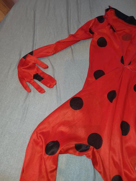 Elastický kostým lienka pre 1 stupeň zš,