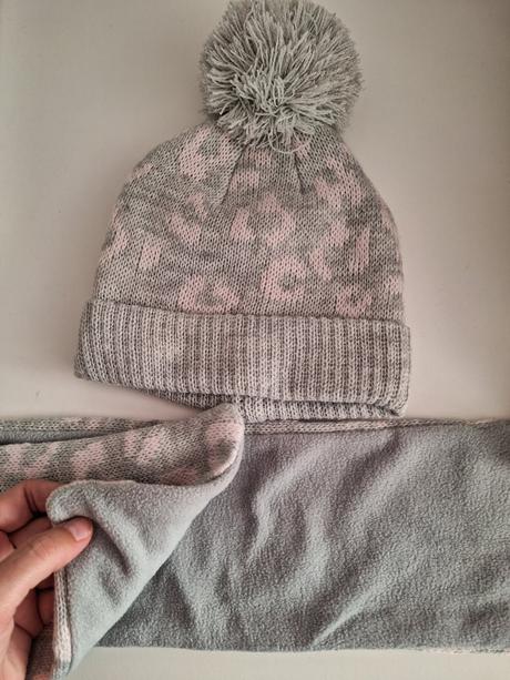 Detská zimná čiapka so šálom, primark,<50
