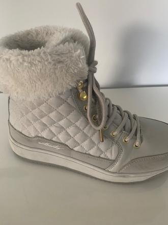 Topanky, authority,38