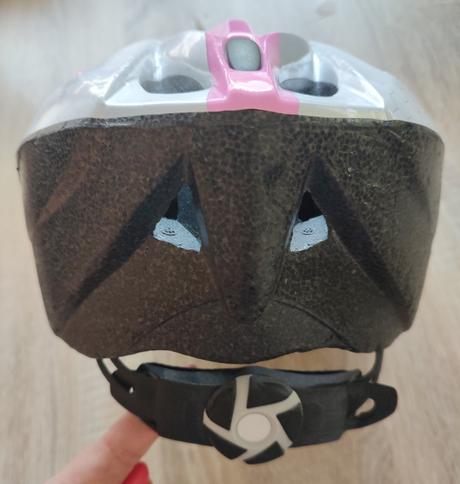 Dievčenská/ dámska prilba na bicykel veľ. s/m, s