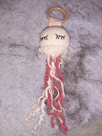 Chobotnička na zavesenie,