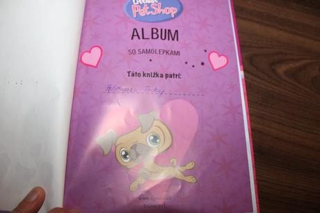 Kniha littlest pet shop s nálepkami,