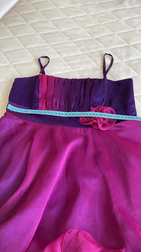 Krasne spolocenske saty, m