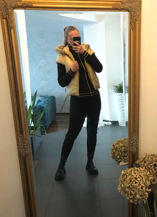 Zlatá vesta s mikinou terranova v. m, m