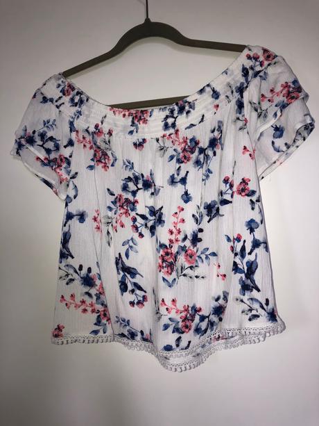 Off shoulder blúzkové tričko, s