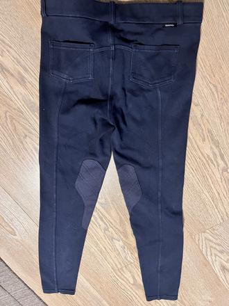 Jazdecke nohavice, 152