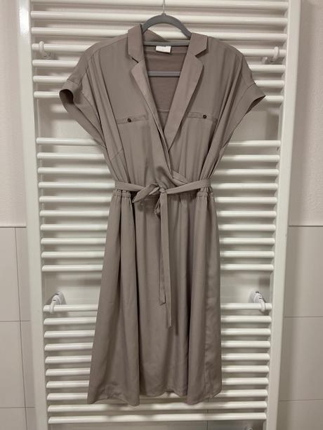 Dojčenské šaty, l