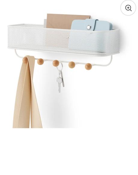 Nastenny drziak s polickou, 