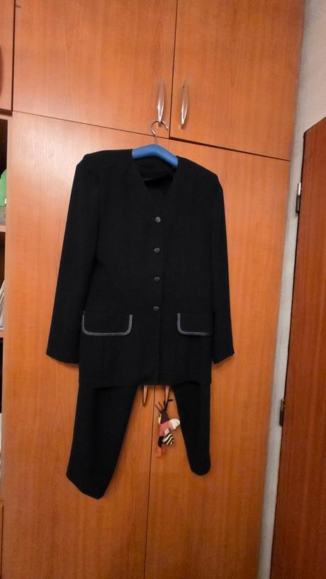 Dsmsky kostym nohavicový38ka, c&a,38