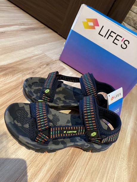 Sandálky, lotto,33