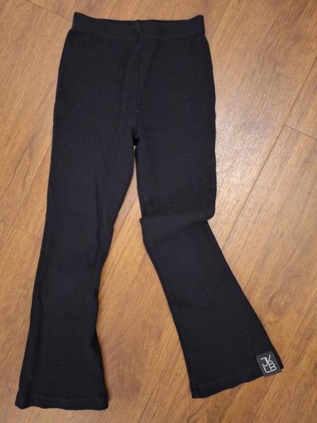 Jakalu nohavice, 122