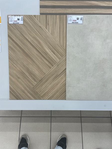 Výber koncovej lišty do kúpeľne k čiernym doplnkom