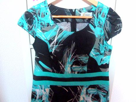 Tyrkysovo cierno sede saty velk. 40-42, 40