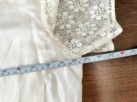 Hodvábna blúzka s čipkovanými rukávmi, xl
