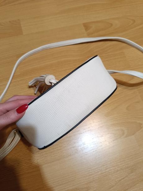 Biela kabelka na zips, answear