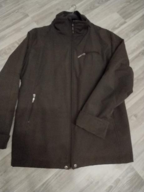 Prechodná bunda, 48