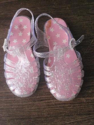 Sandálky do vody, 26