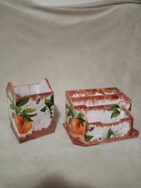 Krabica organizer zasobnik na pera,