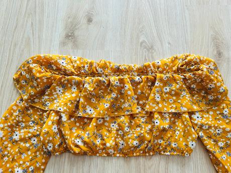 Krásny komplet sukne a topu značky shein, s