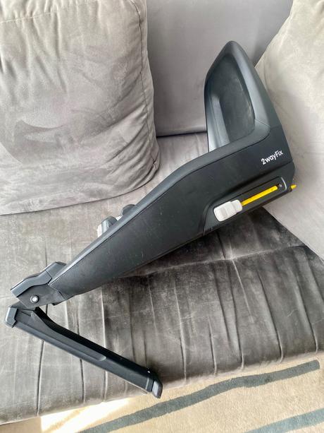Maxi cosi základňa (base) 2wayfix, maxi cosi