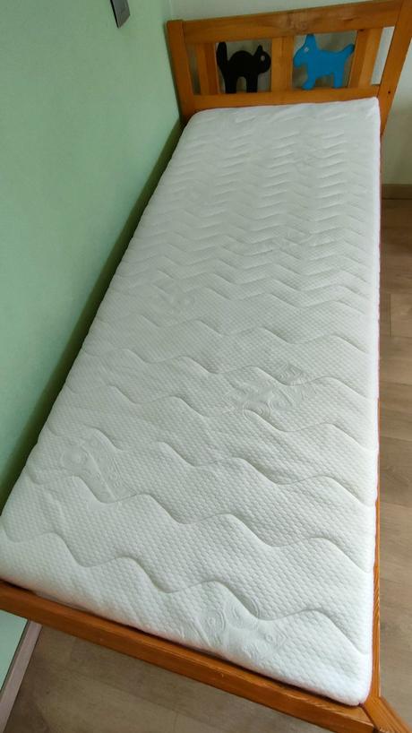 Kvalitný latexový matrac (na posteľ 70x160 cm), šírka (cm): 70,dĺžka (cm): 160