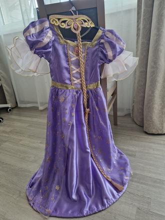 Kostym rapunzel na vlasku,