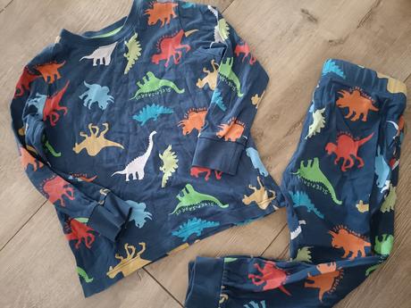 Pyžamo dyno, f&f,104