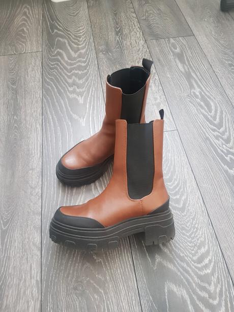 Workery stradivarius, stradivarius,35