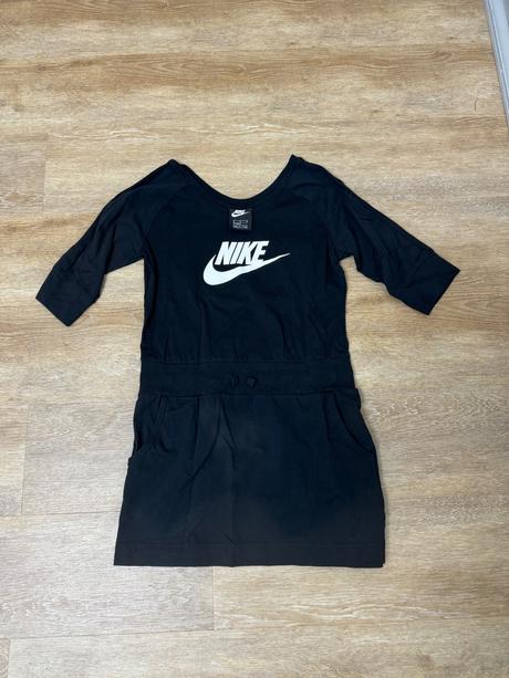 Čierne šaty nike, nike,134