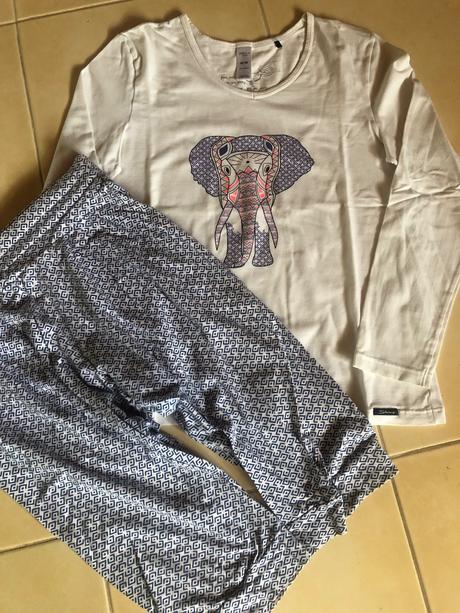 Pyžamo s 3/4 nohavicami, skiny,152