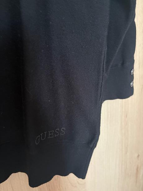 Sveter guess, guess,m