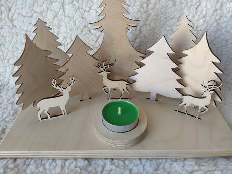 Drevený svietnik les, 