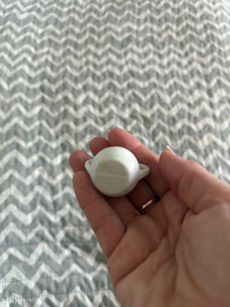 Miniatúra džbánik porcelánový 2cm, 