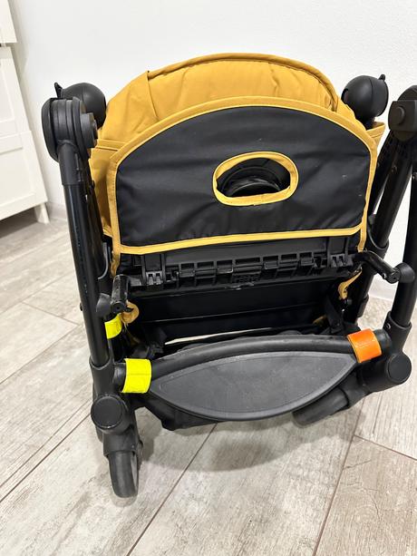 Petite&mars up, petite&mars,petite&mars up.