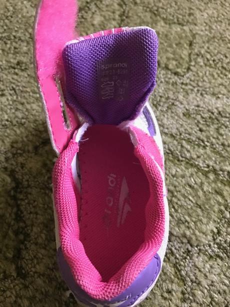 Predám tenisky, sprandi,23