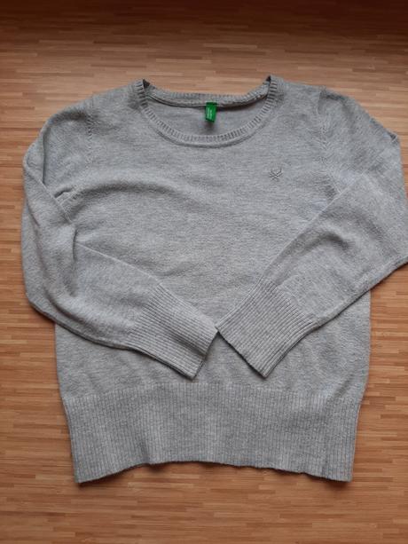 Fialovy tenky svetrik, benetton,104