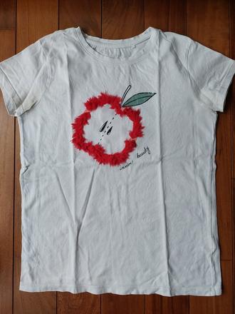 Tričko s jablkom, 146
