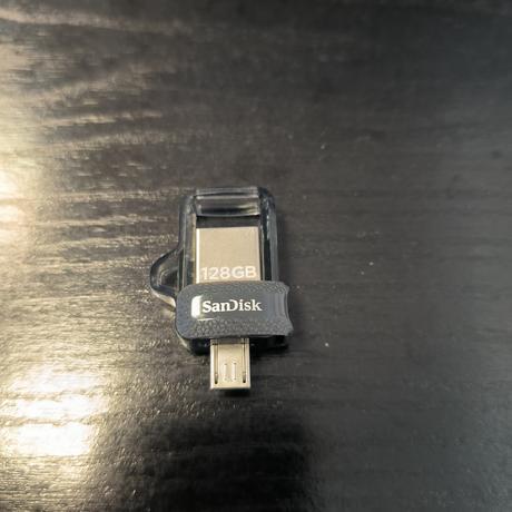 Usb kľúč 16 gb sandisk ultra dual 3.0 128 gb,