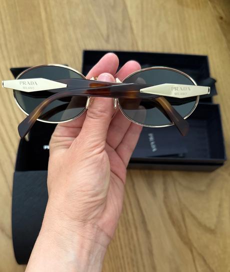 Prada viralne slnecne okuliare, prada