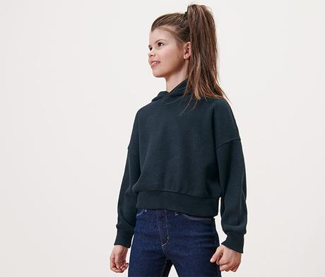 Krátka hrubšia mikina top stav, tcm,170