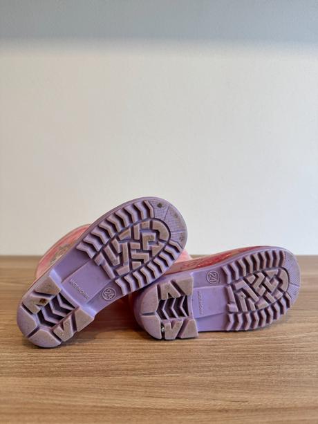 Dievčenksé gumáky, 24